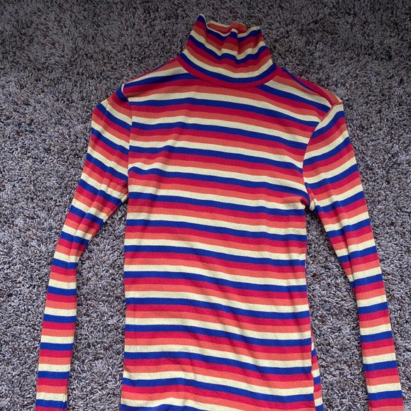 Urban outfitters size small multicolored striped long sleeve turtleneck uec - Picture 2 of 3